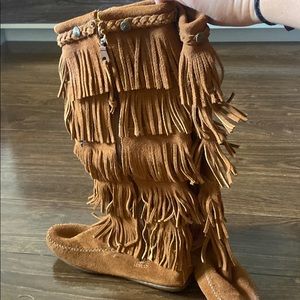 Minnetonka Moccasin Boots